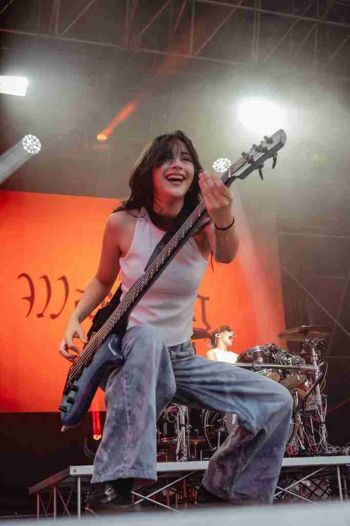 The Warning live Bologna 2024