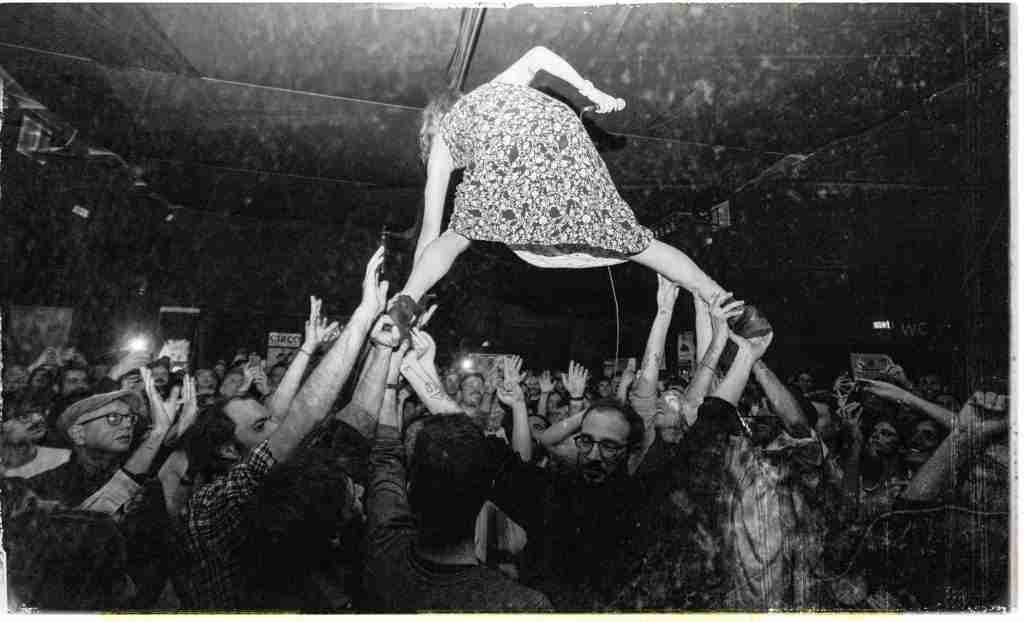 DITZ + MOTHER GIRAFFE live a Catania
