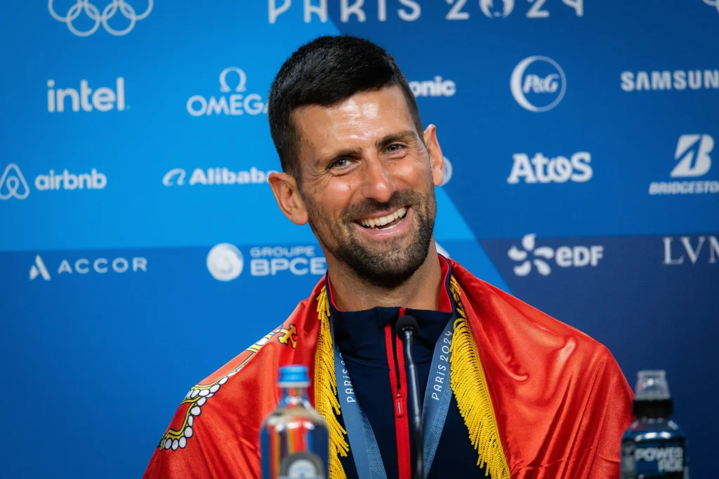 Novak Djokovic entra nella leggenda: conquistato il 100° titolo ATP Novak Djokovic entra nella leggenda: conquistato il 100° titolo ATP