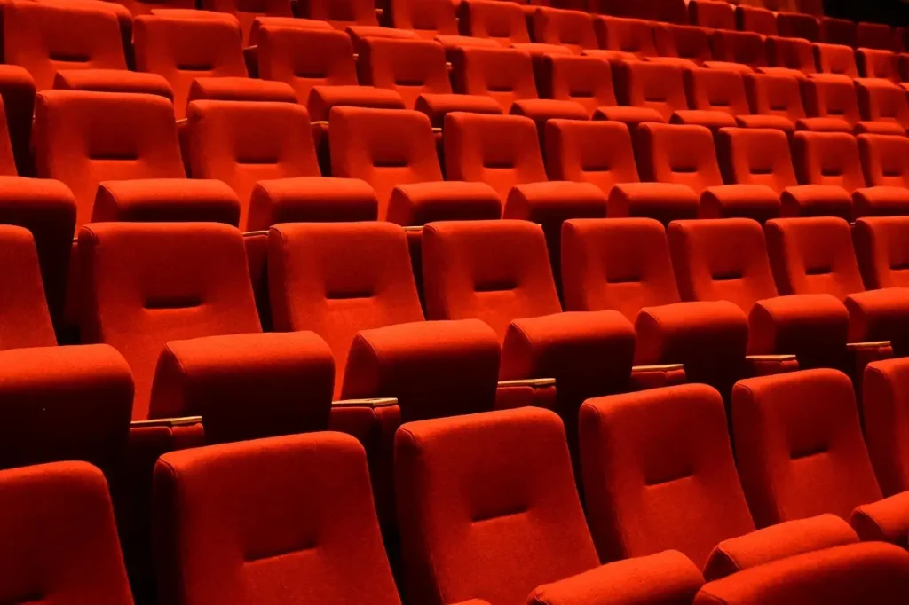 Sale cinematografiche vuote
