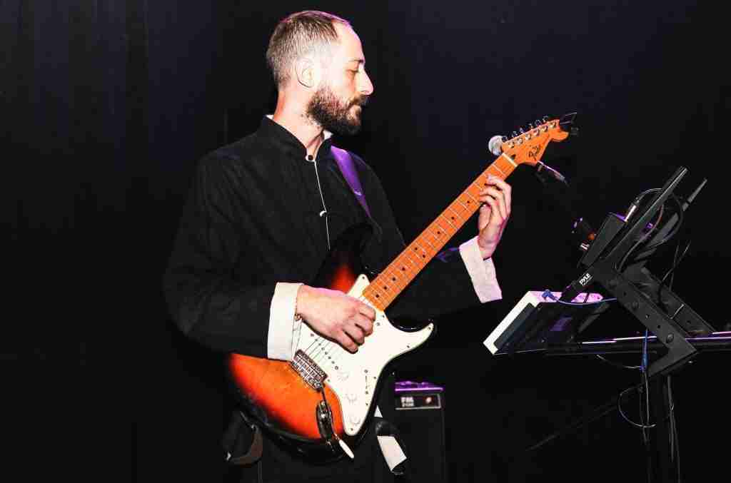 Pinhdar + Hi.Ku live Catania